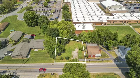 416 Eastgate Rd, Sevierville, TN 37862