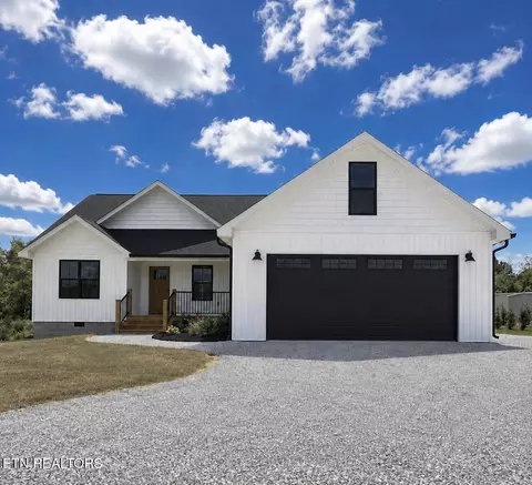 178 Hemlock Springs Dr, Helenwood, TN 37755