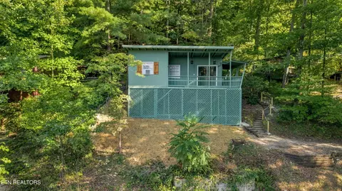 154 White Oak Ln, Caryville, TN 37714