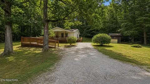Exterior - 8657 Buffalo Rd, Oneida, TN 37841 photo 4 of 9