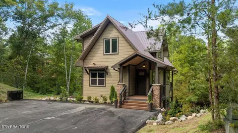 1920 Smoky Cove Rd, Sevierville, TN 37876