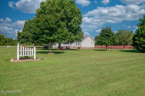Exterior - 3399 SE Brown Bridge Rd, Dalton, GA 30720 photo 14 of 17