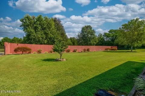 Exterior - 3399 SE Brown Bridge Rd, Dalton, GA 30720 photo 10 of 17