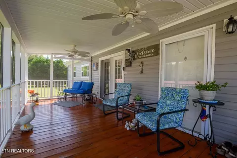 Exterior - 3399 SE Brown Bridge Rd, Dalton, GA 30720 photo 7 of 17