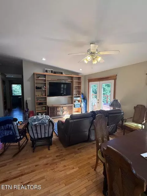 Living - 103 Stooping Oak Rd, Dunlap, TN 37327 photo 1 of 2