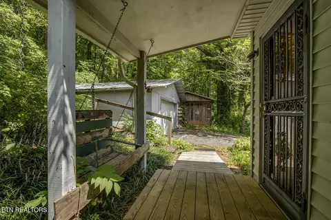 Exterior - 1309 Gamble Dr, Heiskell, TN 37754 photo 4 of 7