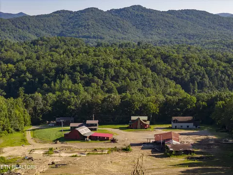 Undisclosed, Harriman, TN 37748