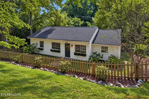 501 Highland Hills Rd, Knoxville, TN 37919
