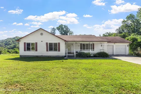 152 Andrews Ln, Caryville, TN 37714