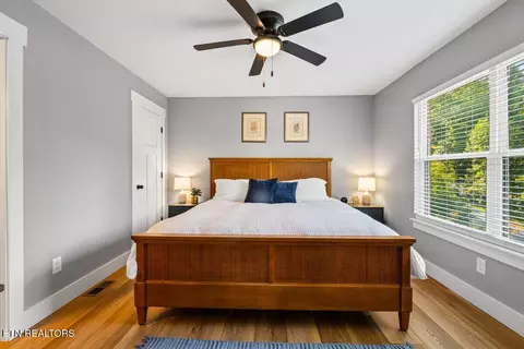 Bedroom - 133 Pool Dr, La Follette, TN 37766 photo 3 of 14