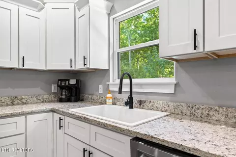 Kitchen - 133 Pool Dr, La Follette, TN 37766 photo 3 of 3