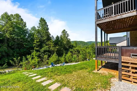 Exterior - 133 Pool Dr, La Follette, TN 37766 photo 8 of 10