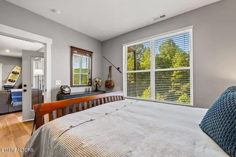 Bedroom - 133 Pool Dr, La Follette, TN 37766 photo 8 of 14