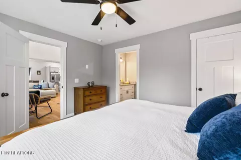 Bedroom - 133 Pool Dr, La Follette, TN 37766 photo 2 of 14