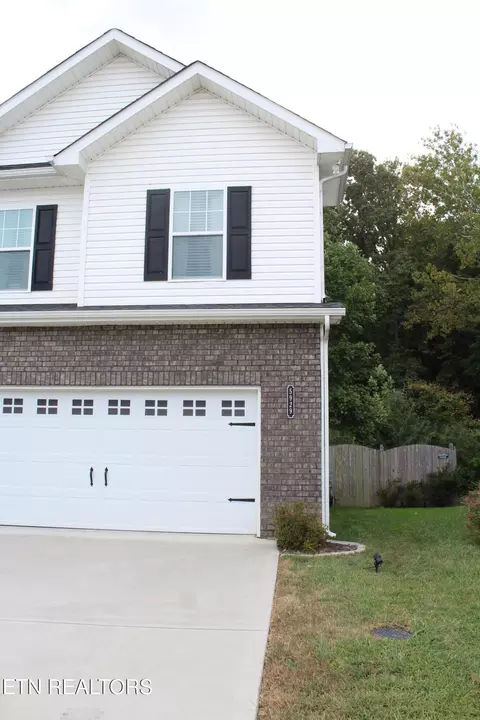 5929 Rain Cloud Rd, Knoxville, TN 37918