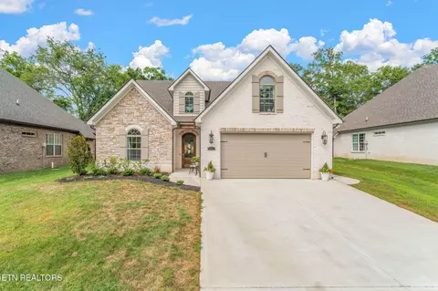 1470 Bronze Ln, Knoxville, TN 37922