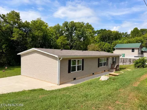 1980 Martel Rd, Lenoir City, TN 37772