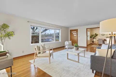 128 NE Scott St, Charleston, TN 37310