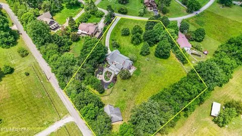 View/Area - 331 E Chestnut Hill Rd, Townsend, TN 37882 photo 3 of 4