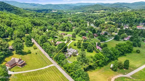 View/Area - 331 E Chestnut Hill Rd, Townsend, TN 37882 photo 4 of 4