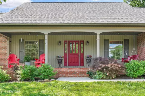 Exterior - 331 E Chestnut Hill Rd, Townsend, TN 37882 photo 2 of 6
