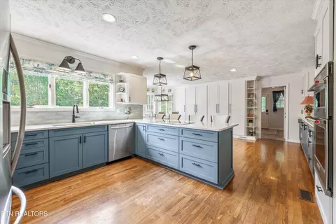 Kitchen - 331 E Chestnut Hill Rd, Townsend, TN 37882 photo 1 of 6
