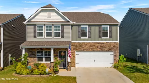 8121 Dennis Fox Ln, Knoxville, TN 37938