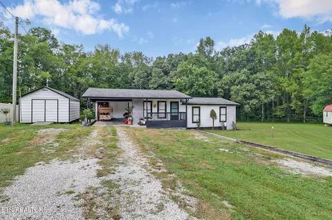 125 Christopher Rd, Wartburg, TN 37887