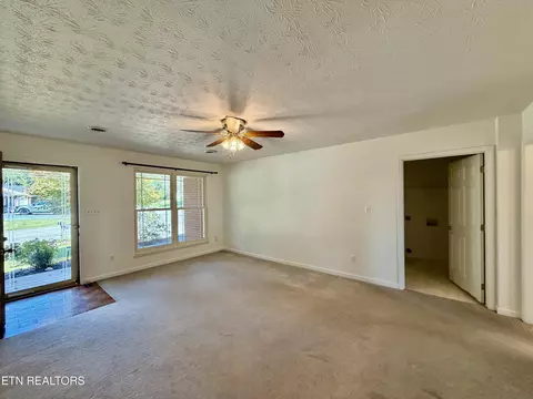 Living - 7722 Cotton Patch Rd, Corryton, TN 37721 photo 2 of 2