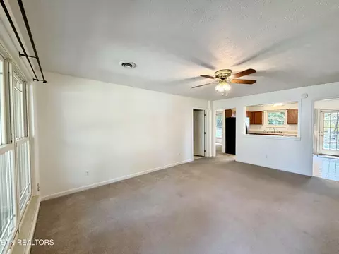 Living - 7722 Cotton Patch Rd, Corryton, TN 37721 photo 1 of 2