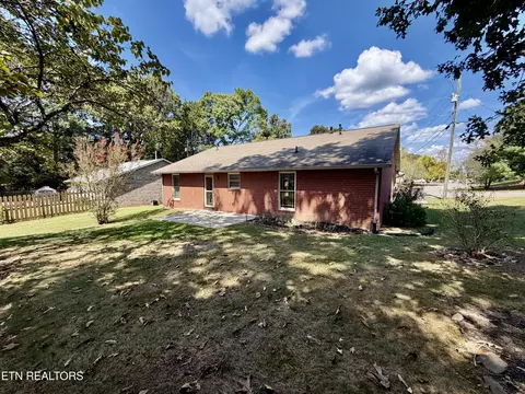 Exterior - 7722 Cotton Patch Rd, Corryton, TN 37721 photo 7 of 10