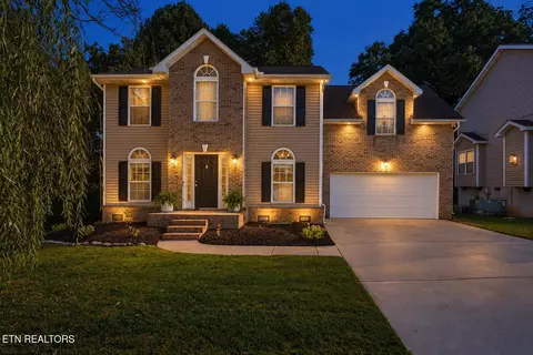 5838 Wall Flower Ln, Knoxville, TN 37924