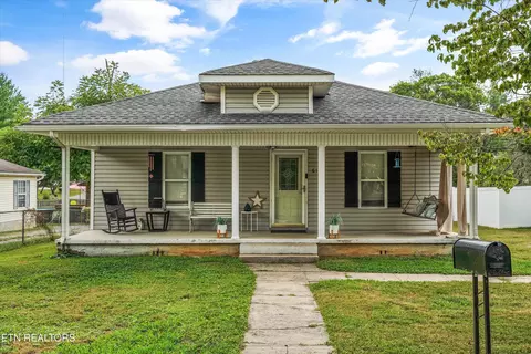 616 Mitchell Dr, Knoxville, TN 37912