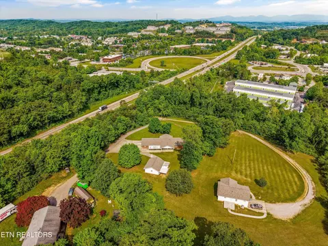 12101214 Pellissippi Pkwy, Knoxville, TN 37932