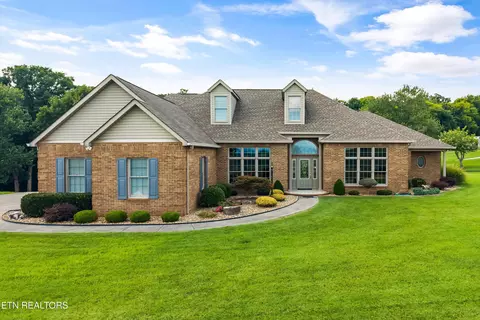 1045 Clendenen Rd, Maryville, TN 37801