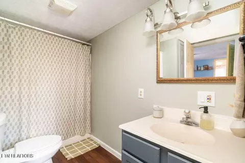 Bath - 254 Mountain Rd, Luttrell, TN 37779 photo 2 of 2