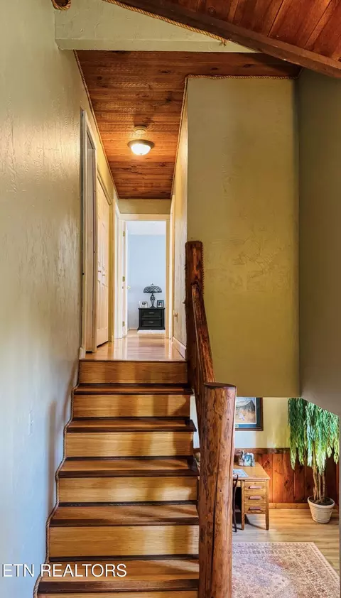 Entry Way - 2334 Litton Rd, Oneida, TN 37841 photo 3 of 3