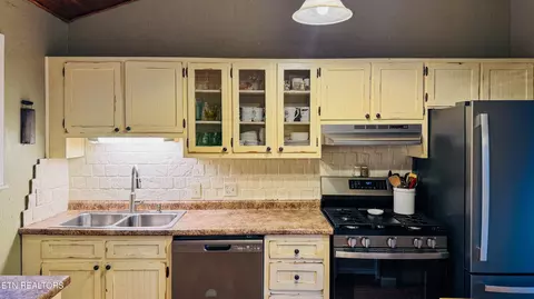 Kitchen - 2334 Litton Rd, Oneida, TN 37841 photo 1 of 1