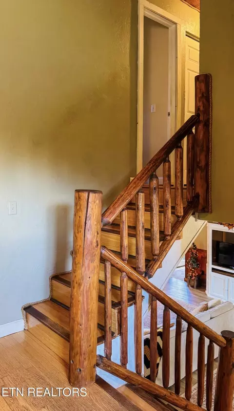 Entry Way - 2334 Litton Rd, Oneida, TN 37841 photo 1 of 3