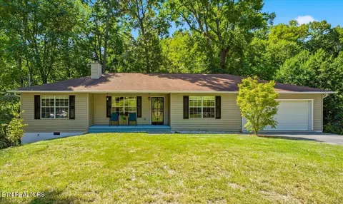2301 Antietam Rd, Knoxville, TN 37917