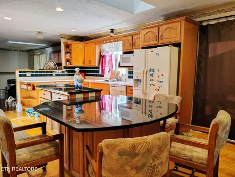 Kitchen - 172 Ridgefield Rd #SW, Wise, VA 24293 photo 1 of 4