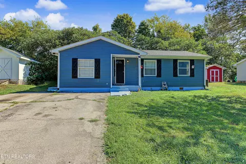 314 Leatherwood Dr, Maryville, TN 37803