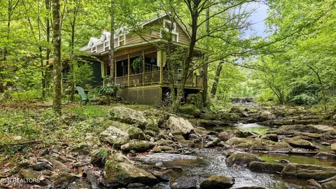 146 Mulberry Creek Rd, Vonore, TN 37885