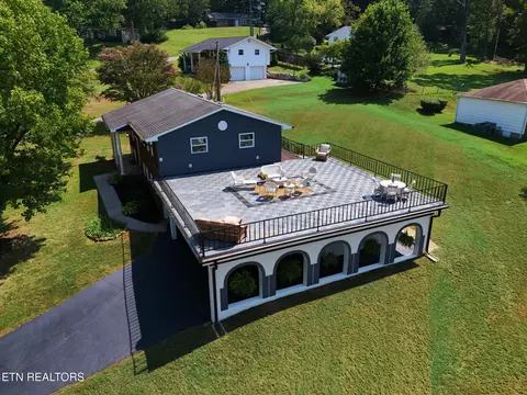 8216 Pickens Gap Rd, Knoxville, TN 37920