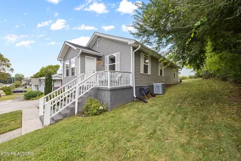 176 Edison St, Alcoa, TN 37701
