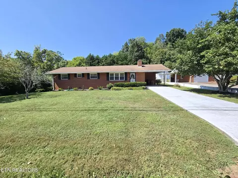 3105 Hazelwood Rd, Knoxville, TN 37921