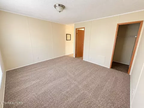 Bedroom - 9326 Davis Dr, Corryton, TN 37721 photo 3 of 3