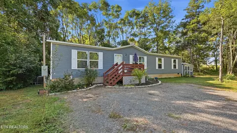 437 Sterling Rd, Athens, TN 37303