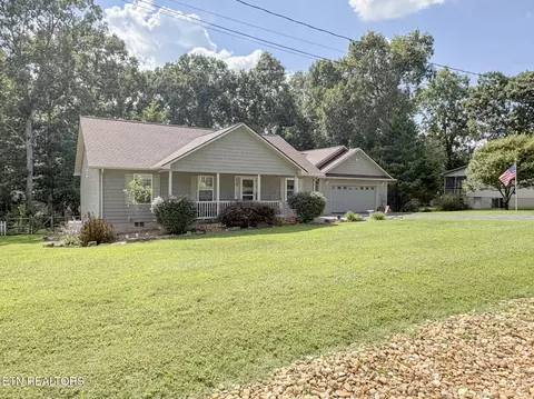1133 Summerwind Dr, Crossville, TN 38571