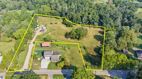 3510 Guinn Rd, Knoxville, TN 37931